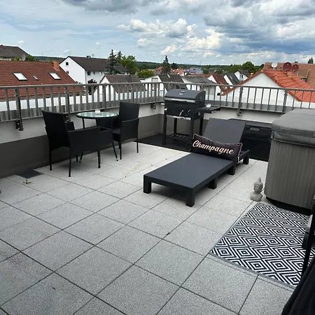 Lägenhet Luxus Penthouse Mit Wellness Dachterrasse *